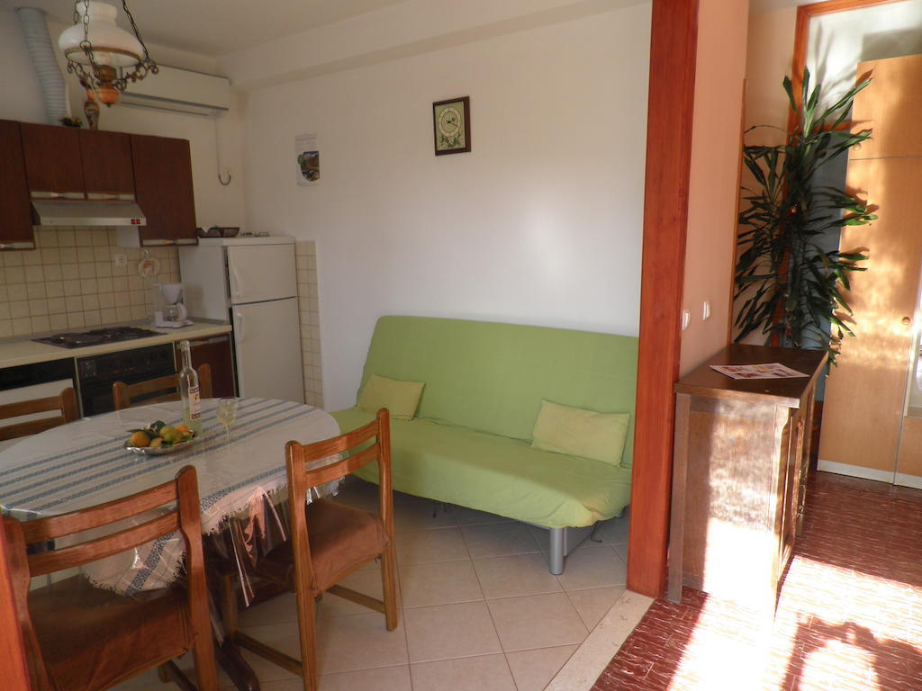 Apartments Holiday Lumbarda Pokój zdjęcie