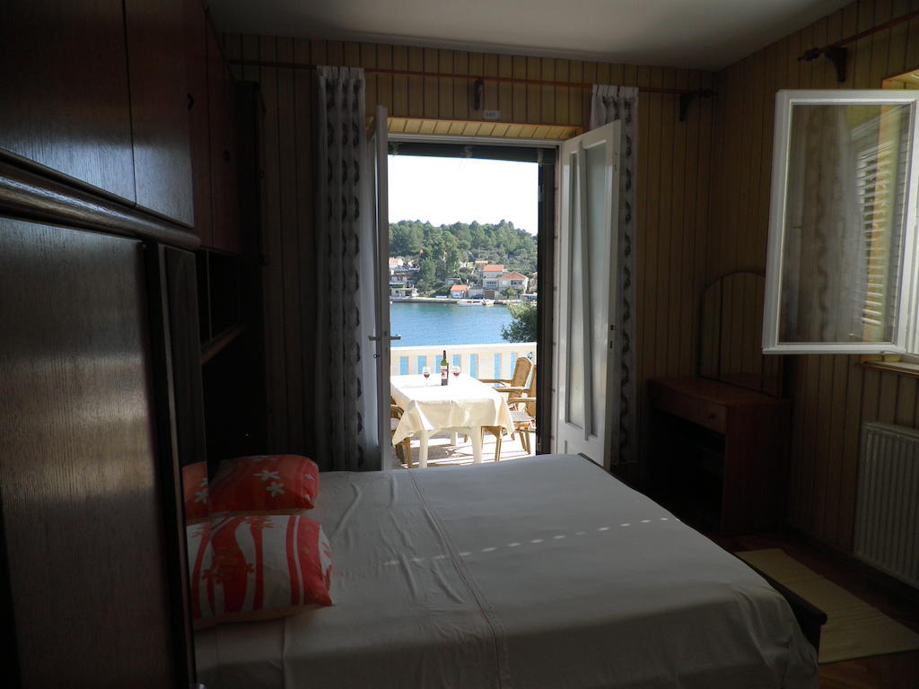 Apartments Holiday Lumbarda Pokój zdjęcie